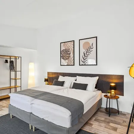 Amigo 2 דירה שוורין